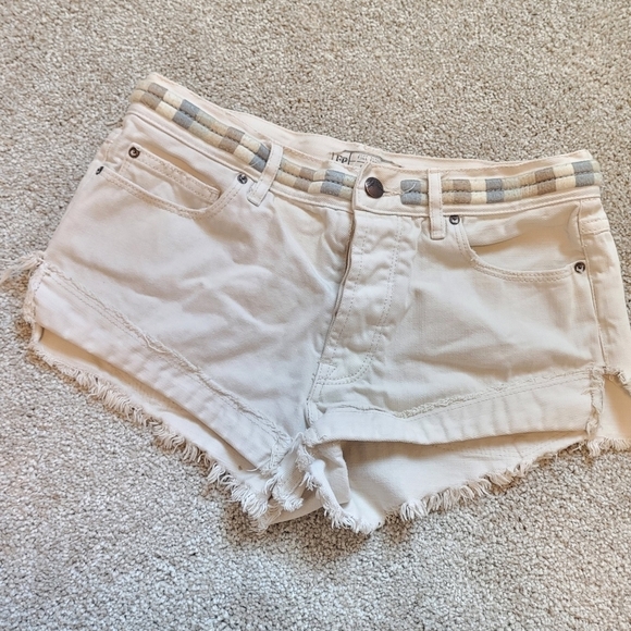 Free People Women's Embroidered Button Fly Shorts Size 25 - Picture 6 of 8
